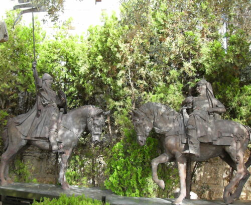 Statute of King Richard greeting the Sultan Saladin, in Old Jerusalem at the Citadel of David